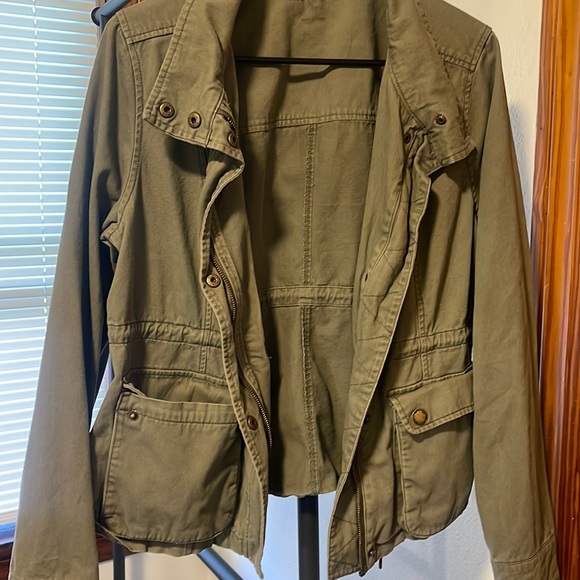 Green jacket - Picture 1 of 1